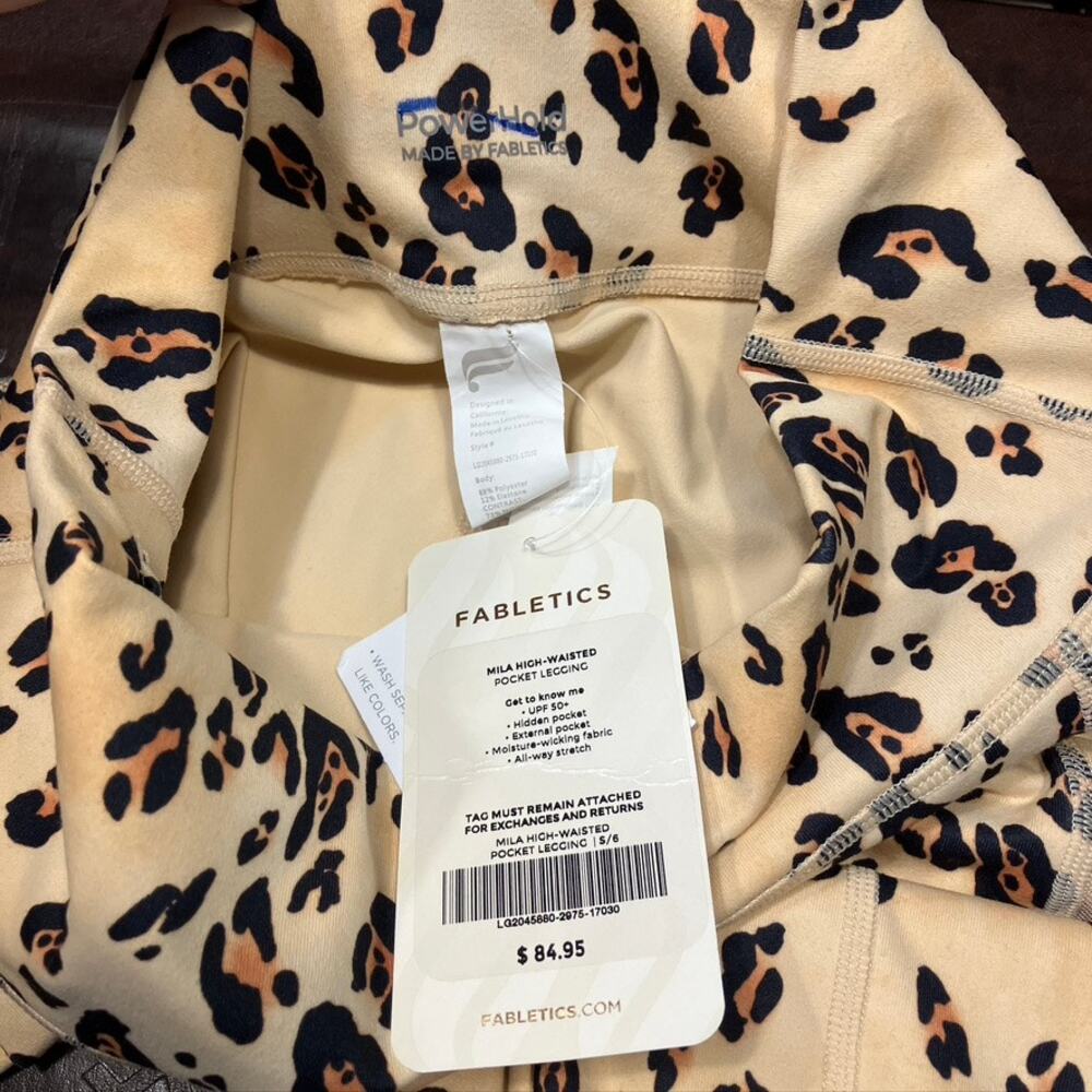 Fabletics Pump Two Piece Set Desert Leopard Womens Small New Active Athleisure - Picture 8 of 16